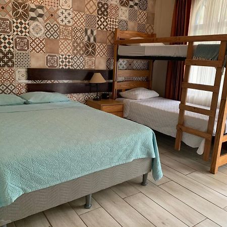 Hotel Las Palmas De Osa Ciudad Cortés エクステリア 写真